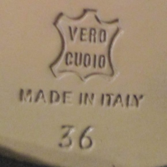 Luciano Padovan: Black Patent Boots, EU 36/US 6 - Picture 3 of 8